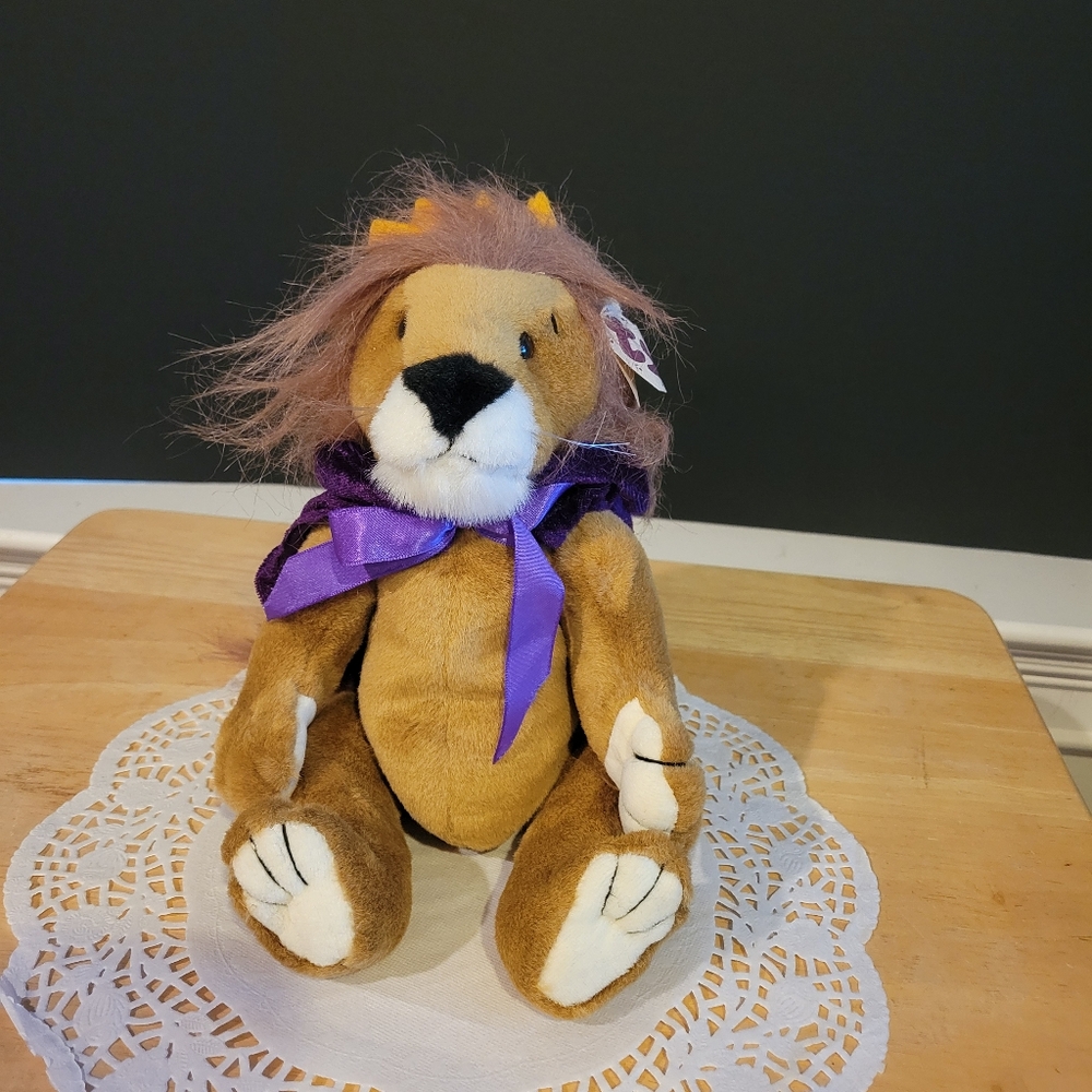 Sire" 13-inch Lion with Purple Cape Ty Collectibles  Beanie Baby W/ Tag